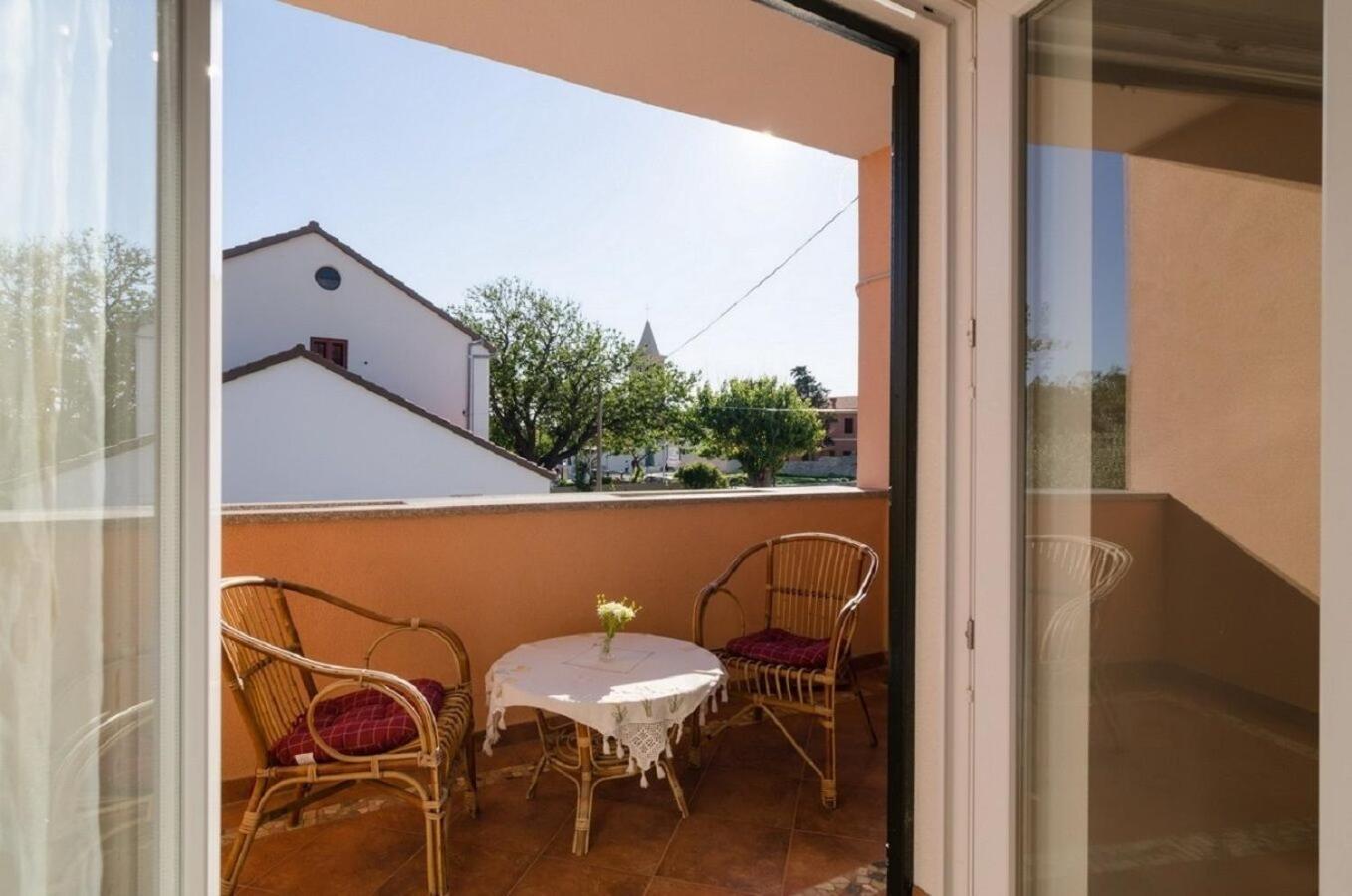 Holiday Home Old Town - Great Location 닌 외부 사진
