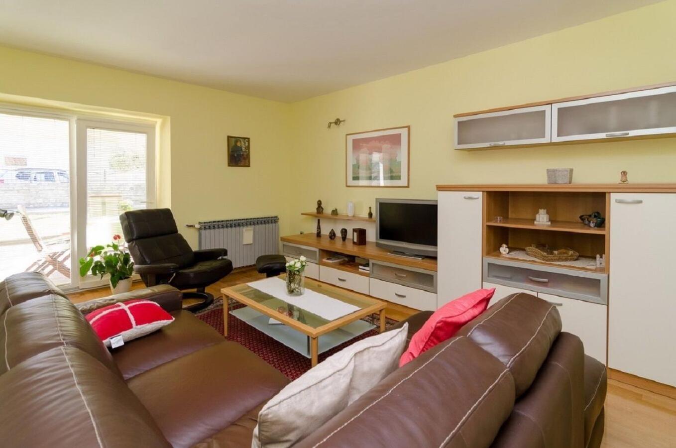 Holiday Home Old Town - Great Location 닌 외부 사진