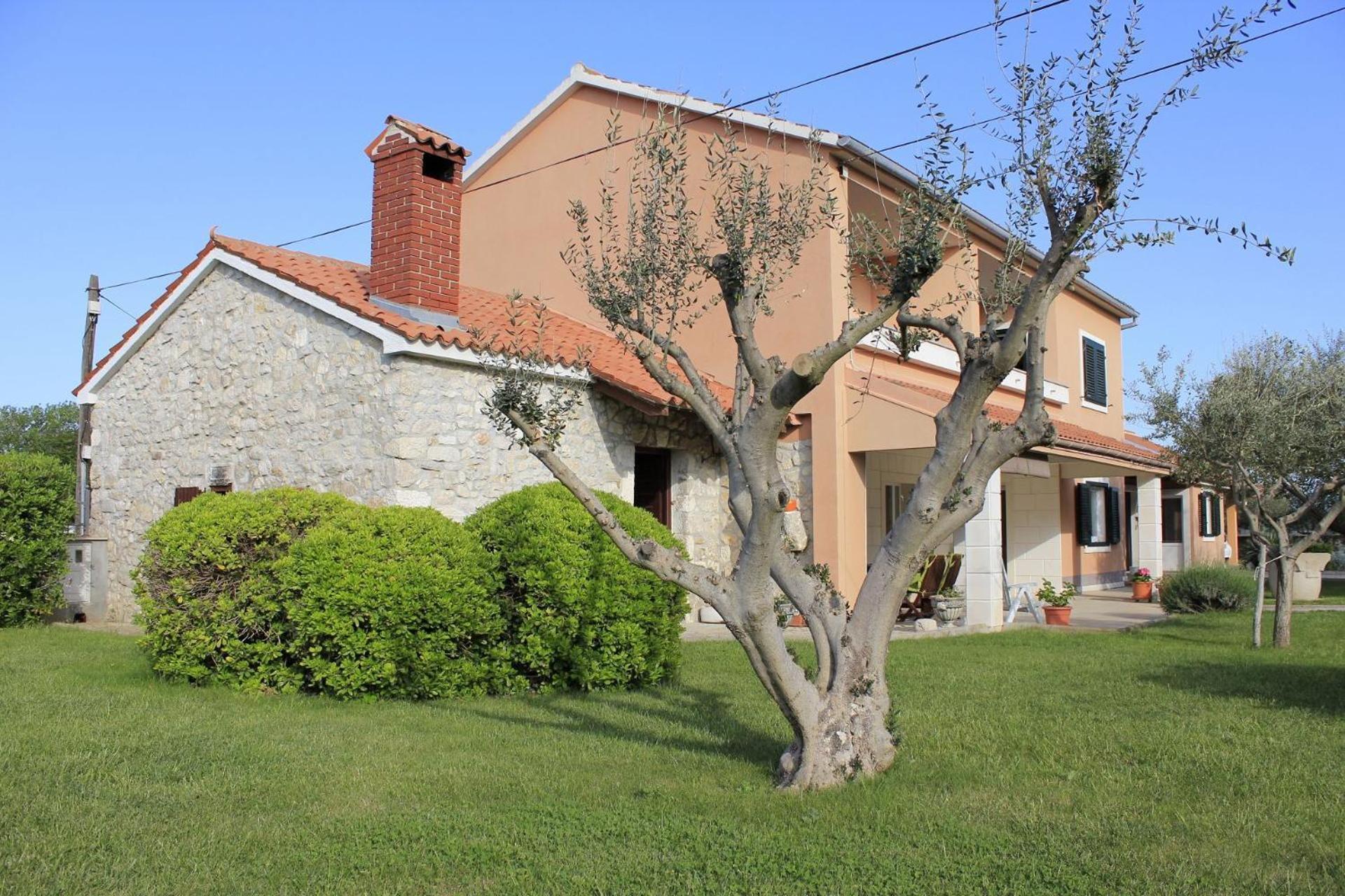 Holiday Home Old Town - Great Location 닌 외부 사진